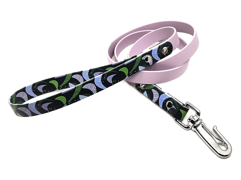 The Ava No-Stink Waterproof Collar